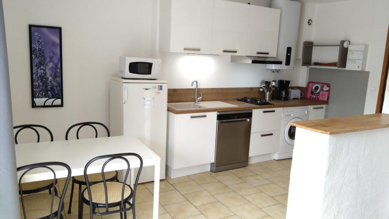 Les 3 Hirondelles Apartment ปอง-แซ็ง-เอสปริ ภายนอก รูปภาพ